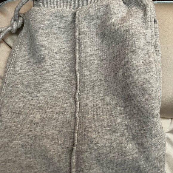 Thick Gray Sweatpants with Center Seam Women’s Size Medium Long - Picture 3 of 11